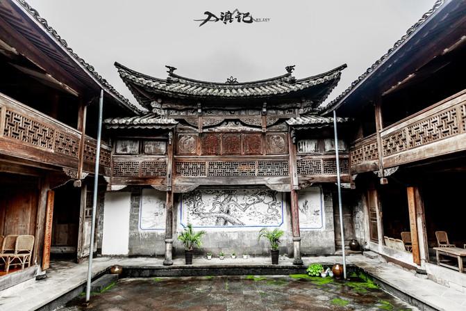 逃出郊外露营地